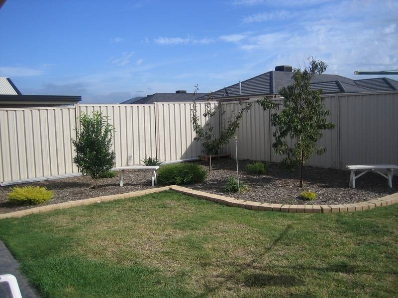 16 Blue Point Way, Aldinga Beach SA 5173