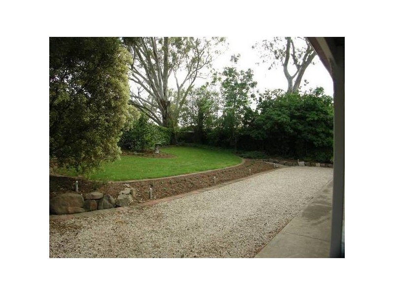 4 Walkom Place, Mount Barker SA 5251