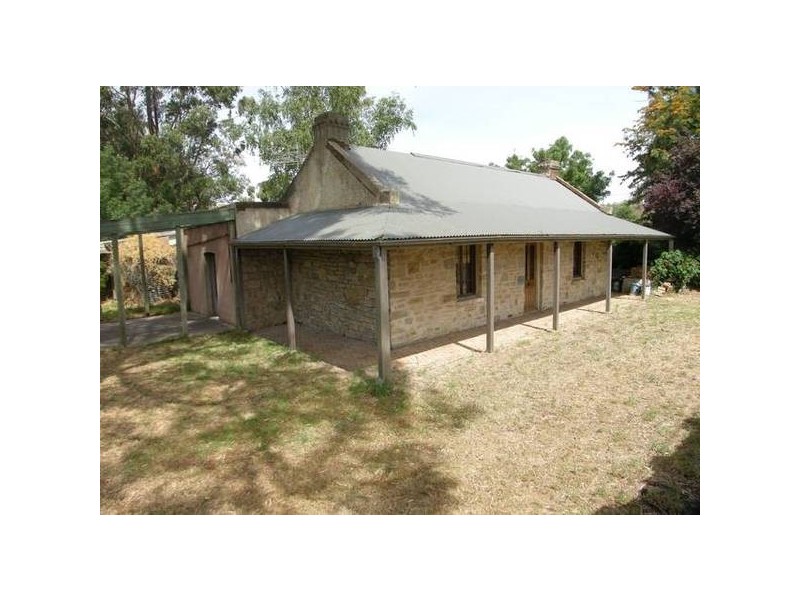 16 Adelaide Road, Mount Barker SA 5251