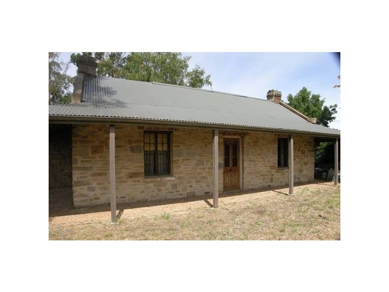 16 Adelaide Road, Mount Barker SA 5251