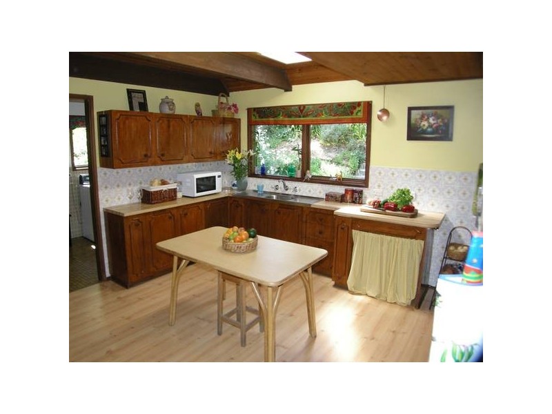8 First Avenue, Bridgewater SA 5155