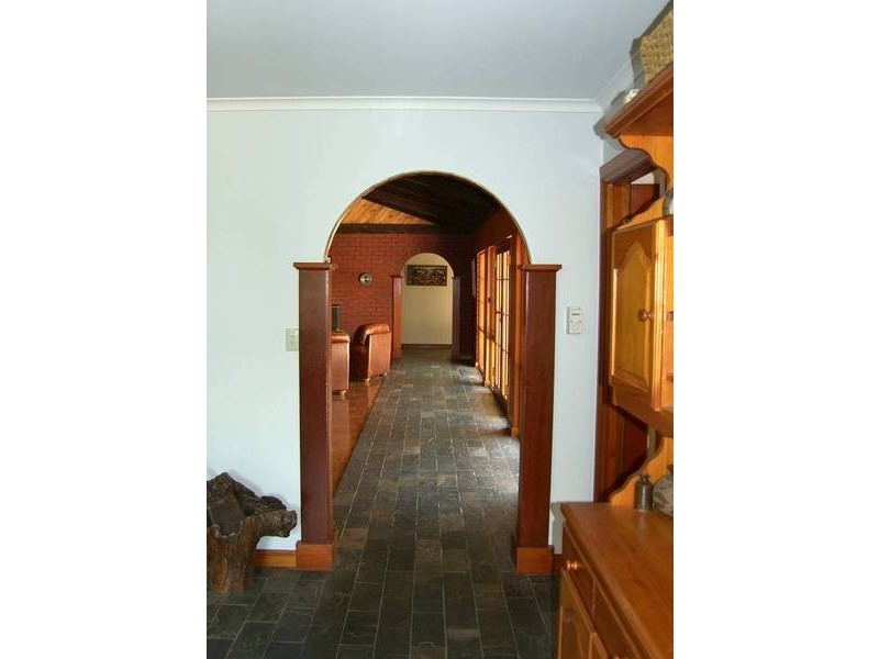 9 Verco Road, Woodside SA 5244