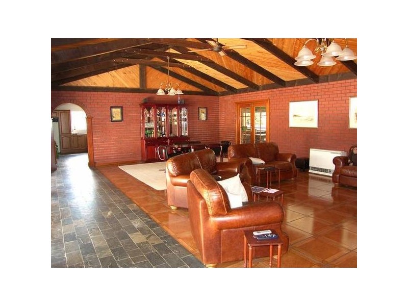 9 Verco Road, Woodside SA 5244