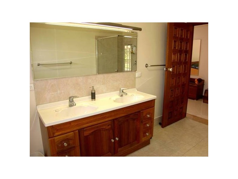 9 Verco Road, Woodside SA 5244