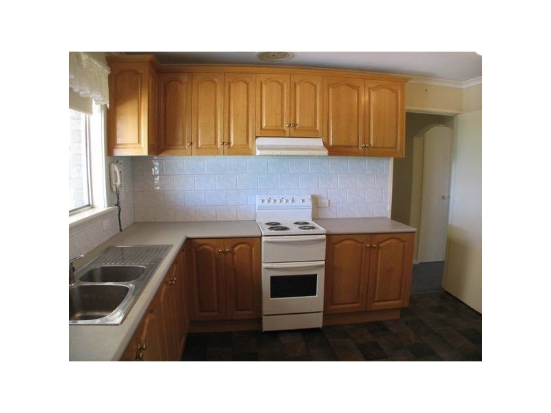 6 Manor Crescent, Mount Barker SA 5251