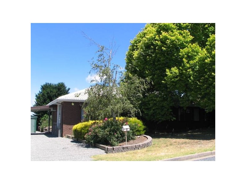 6 Manor Crescent, Mount Barker SA 5251