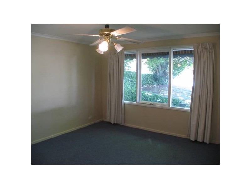 6 Manor Crescent, Mount Barker SA 5251