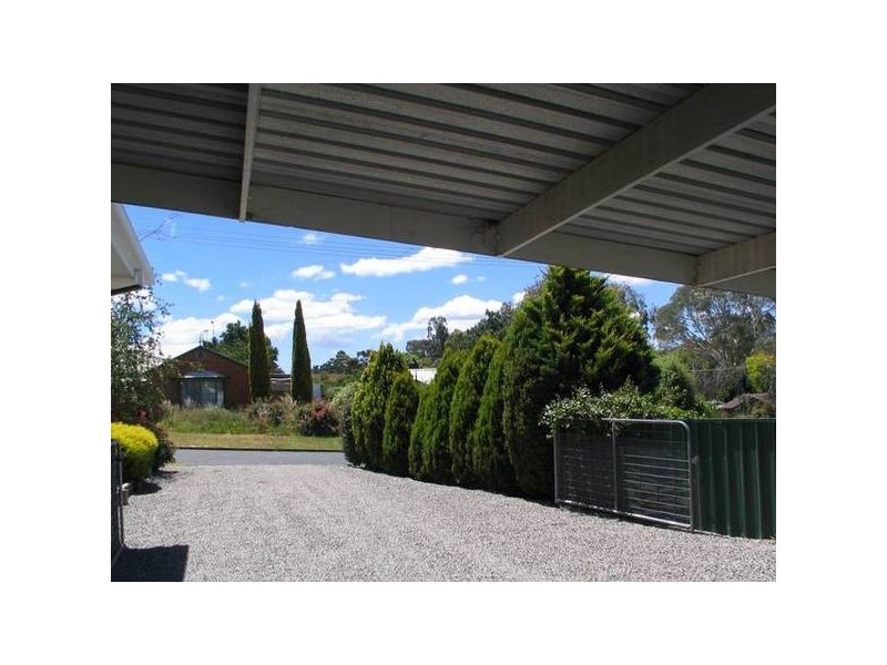 6 Manor Crescent, Mount Barker SA 5251