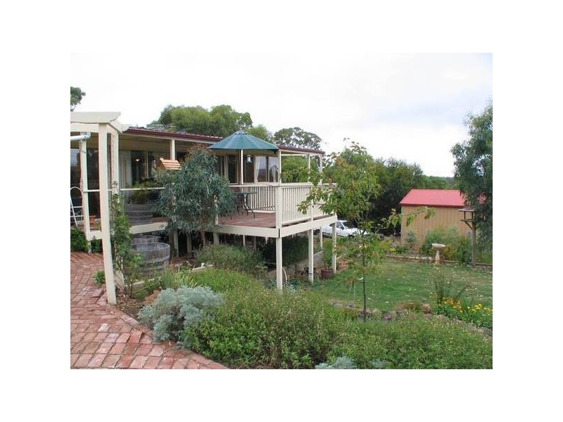 4 Devereux Street, Macclesfield SA 5153