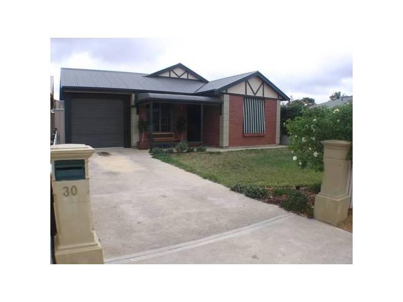 30 Burkett Drive, Strathalbyn SA 5255