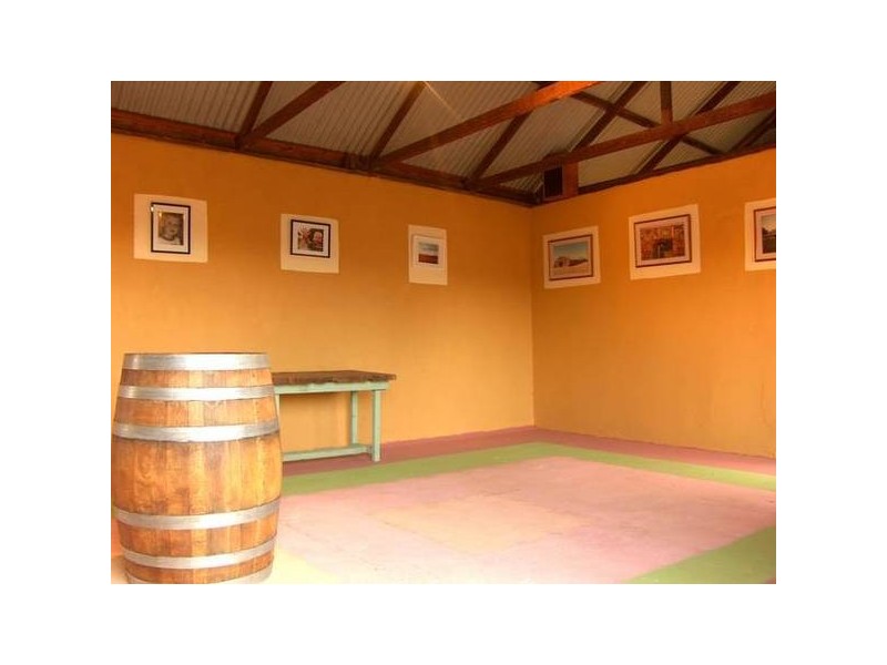 8 Lines Road, Strathalbyn SA 5255