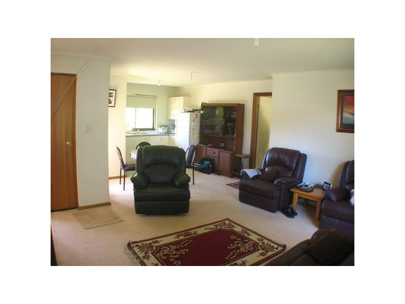 2/9a Victoria Road, Mount Barker SA 5251