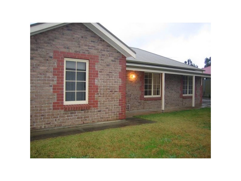 1/8 Douglas Drive, Mount Barker SA 5251