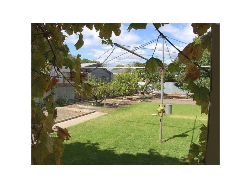 27 Arthur Street, Clarence Gardens SA 5039
