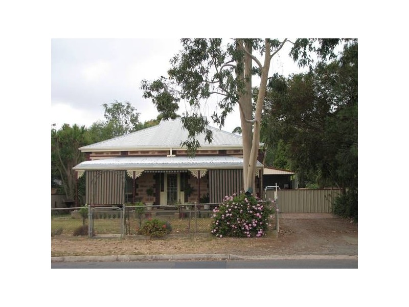 11 Victoria Road, Mount Barker SA 5251