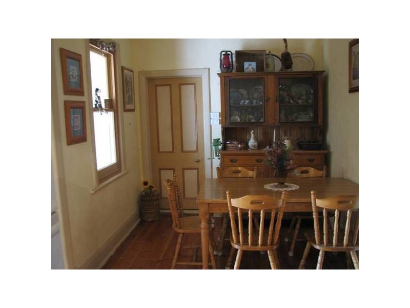 11 Victoria Road, Mount Barker SA 5251