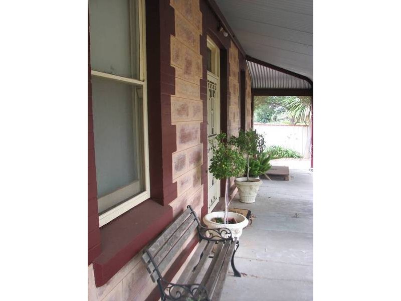 11 Victoria Road, Mount Barker SA 5251