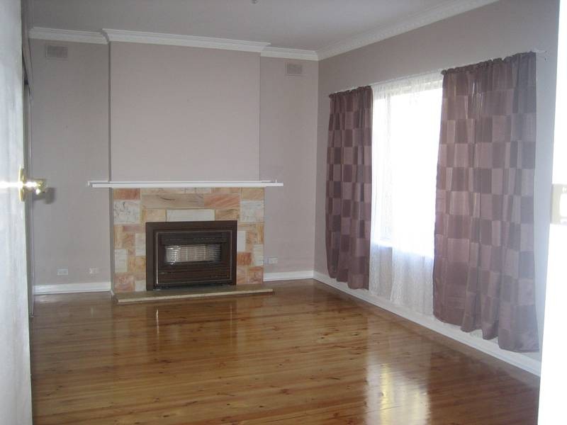 12 Coronation Street, Mount Barker SA 5251