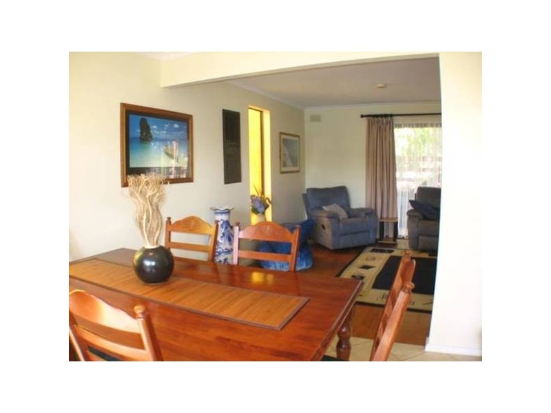 28 Doradus Avenue, St Agnes SA 5097