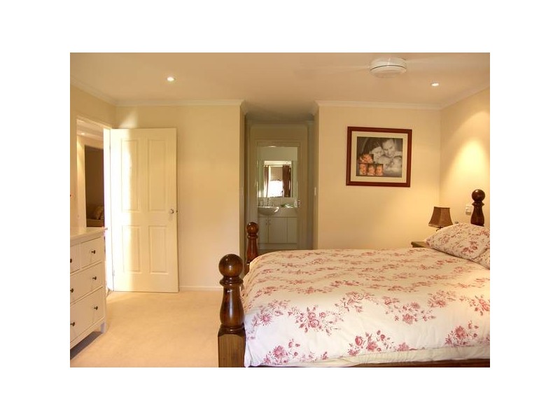 12 Nicholas Paech Drive, Hahndorf SA 5245