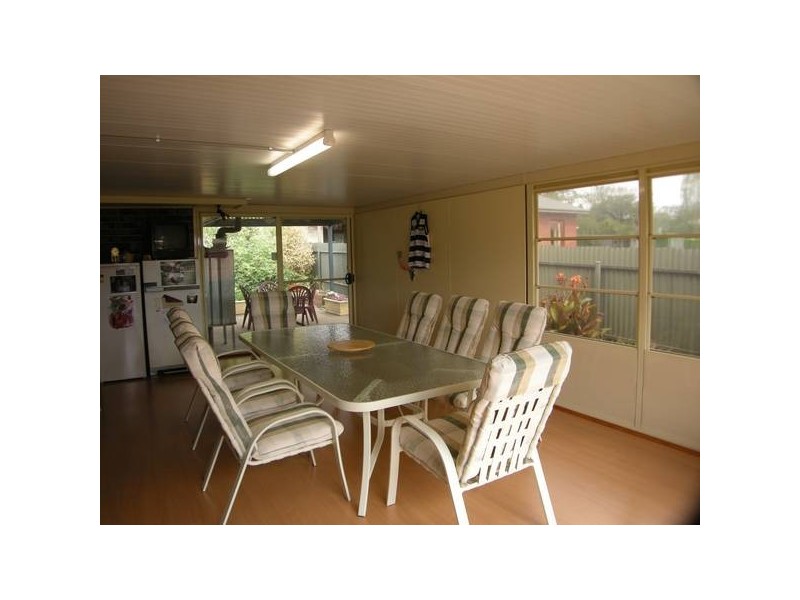 8 Pope Street, Mount Barker SA 5251