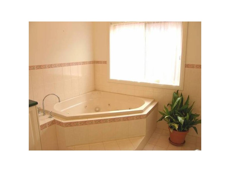 26 Tate Avenue, Mount Barker SA 5251