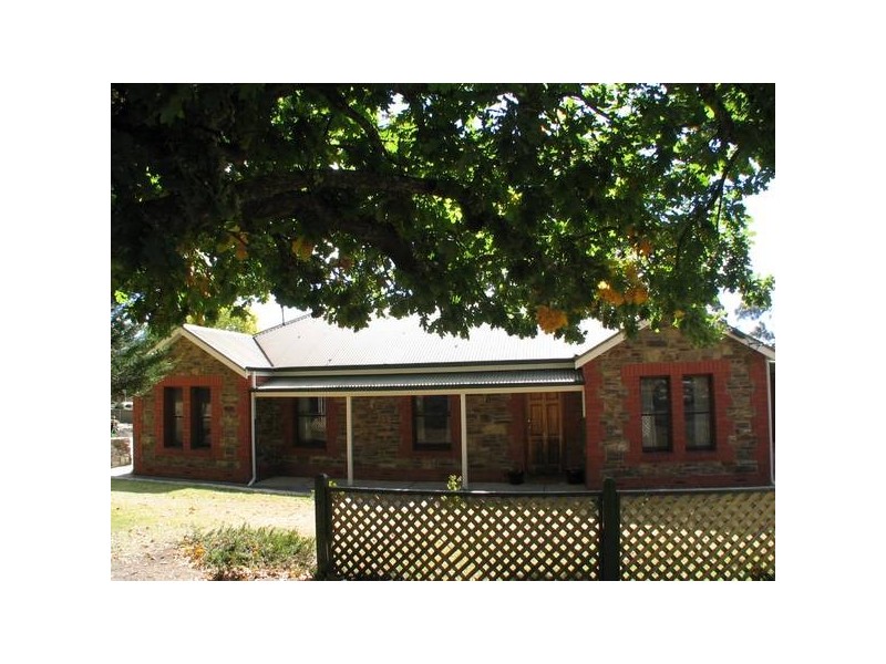 15 Windsor Avenue, Hahndorf SA 5245