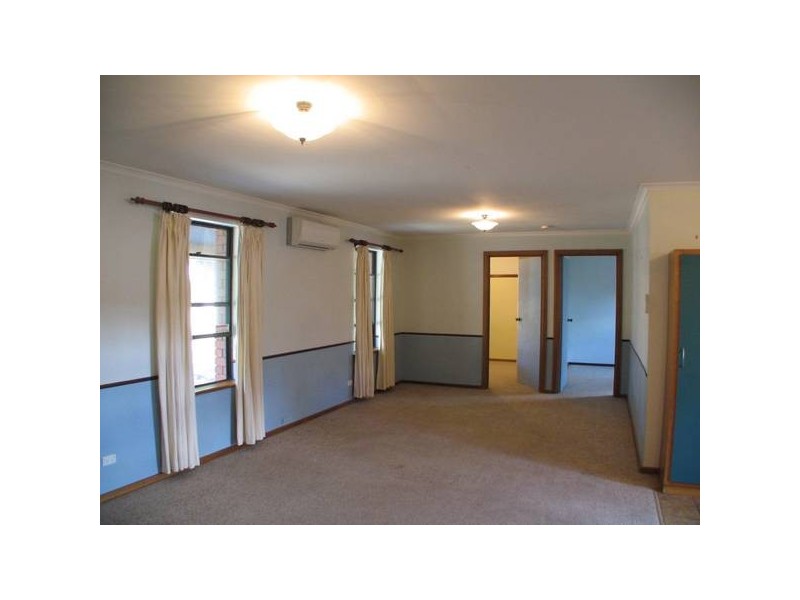 15 Windsor Avenue, Hahndorf SA 5245