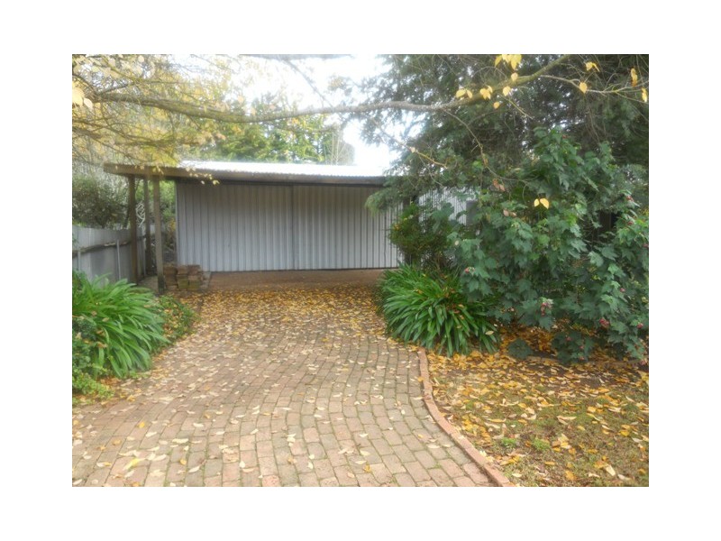 64 Albert Road, Mount Barker SA 5251