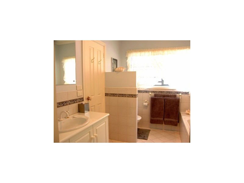 2 Bowman Court, Strathalbyn SA 5255