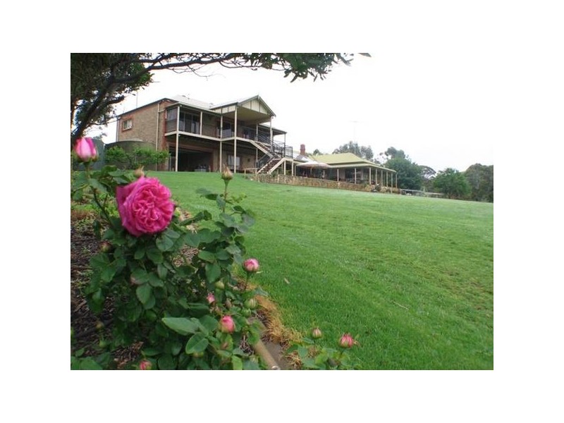 22 Paris Creek Road, Paris Creek SA 5201