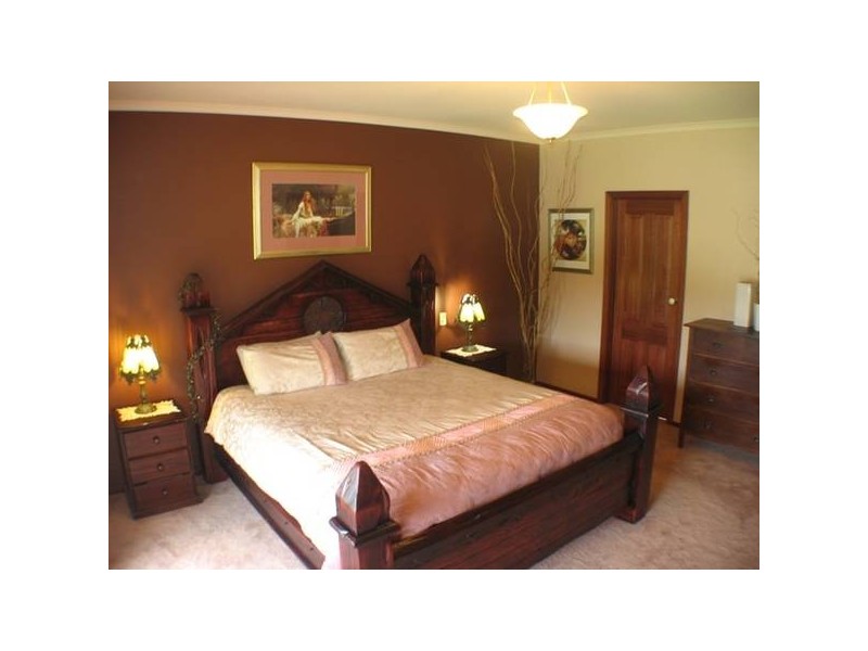 22 Paris Creek Road, Paris Creek SA 5201