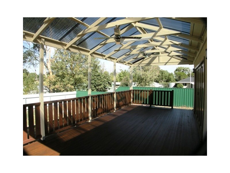 33 Albert Road, Mount Barker SA 5251