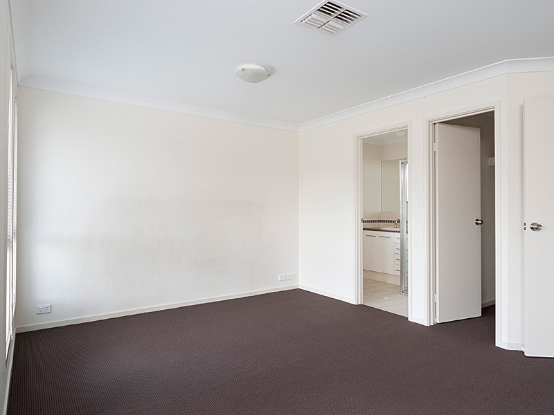 6 Creekside Close, Mount Barker SA 5251