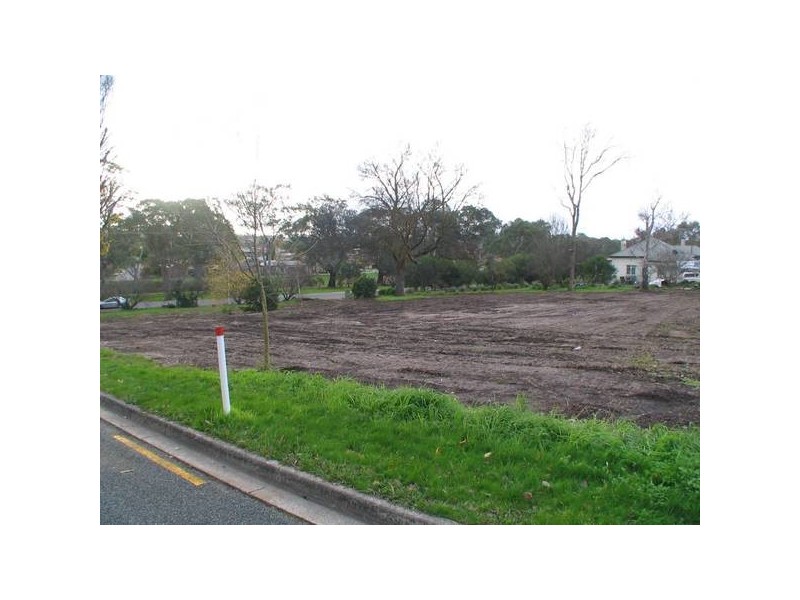 . Corner Flaxley Road & Coral Street, Mount Barker SA 5251