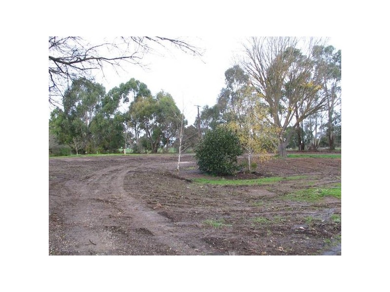 . Corner Flaxley Road & Coral Street, Mount Barker SA 5251