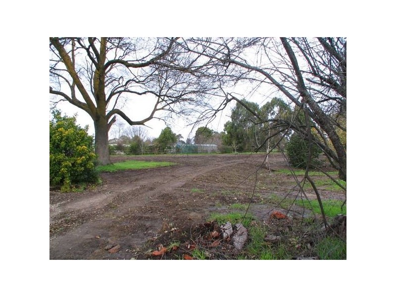 . Corner Flaxley Road & Coral Street, Mount Barker SA 5251