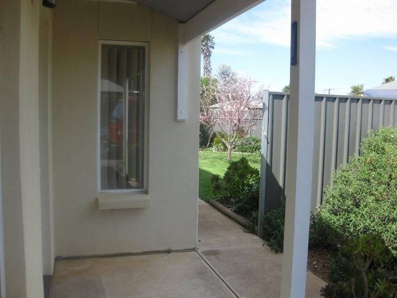 4/8 Sandergrove Road, Strathalbyn SA 5255