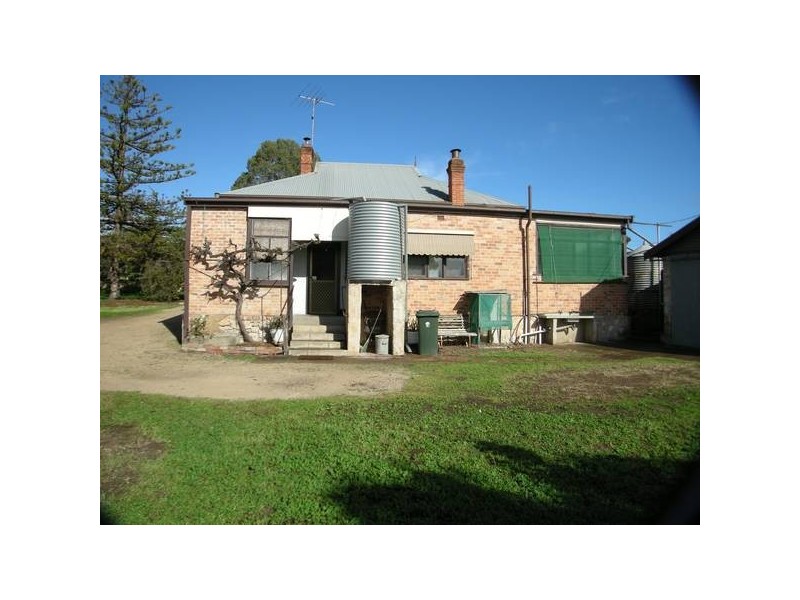 24 Swanport Rd, Murray Bridge SA 5253