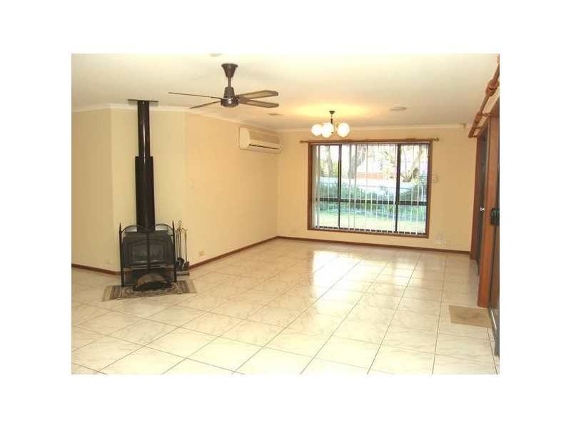 16 Heinrich Court, Mount Barker SA 5251