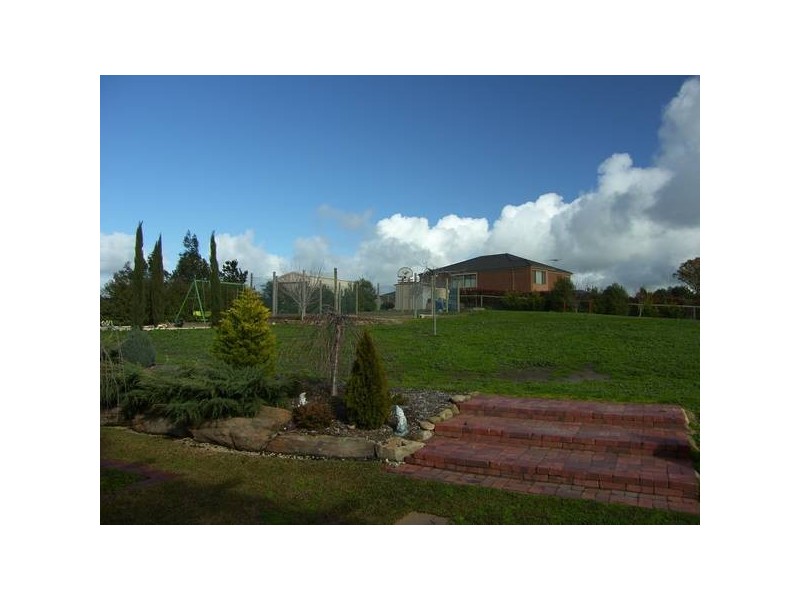 112 Burnbank Way, Mount Barker SA 5251