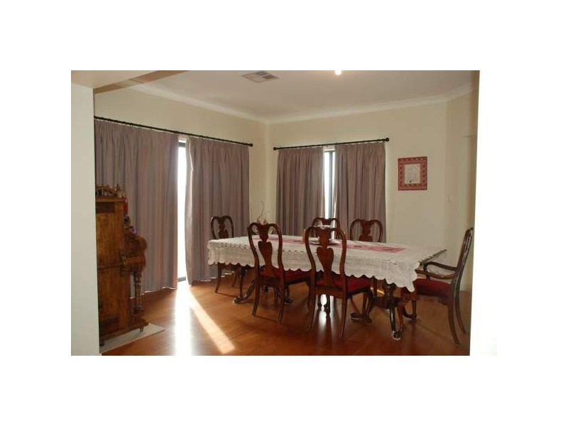 17 Yaktanga Way, Mount Barker SA 5251