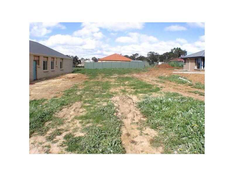 106 Lewis Avenue, Mount Barker SA 5251
