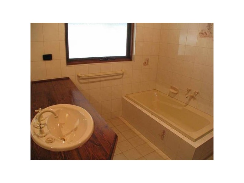 Lot 984 Young Road, Kanmantoo SA 5252