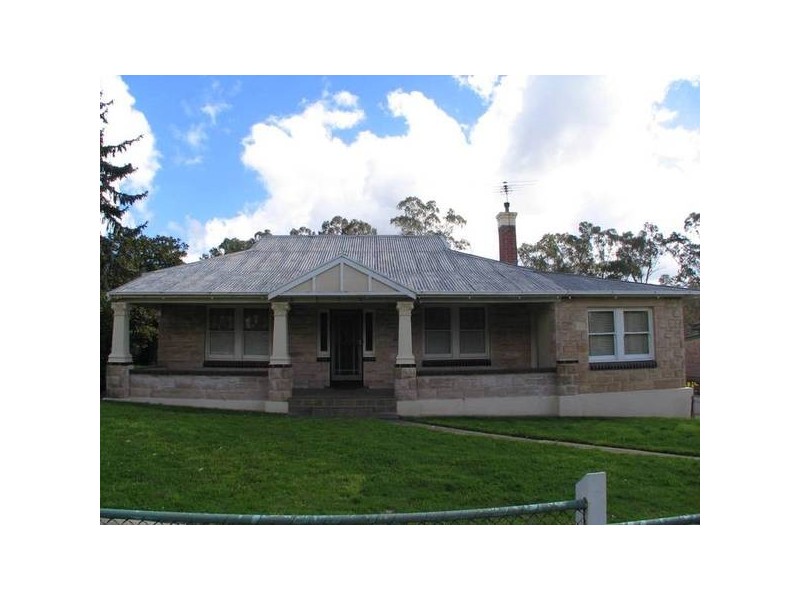 12 Pine Avenue, Hahndorf SA 5245
