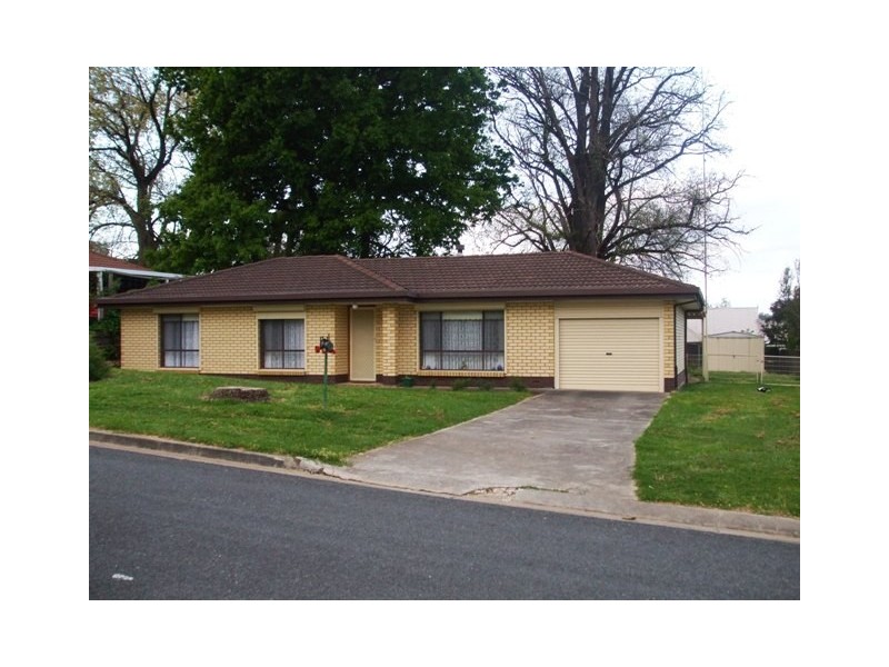 8 Benjamin Way, Mount Barker SA 5251