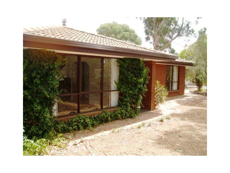 6 Lewis Avenue, Mount Barker SA 5251