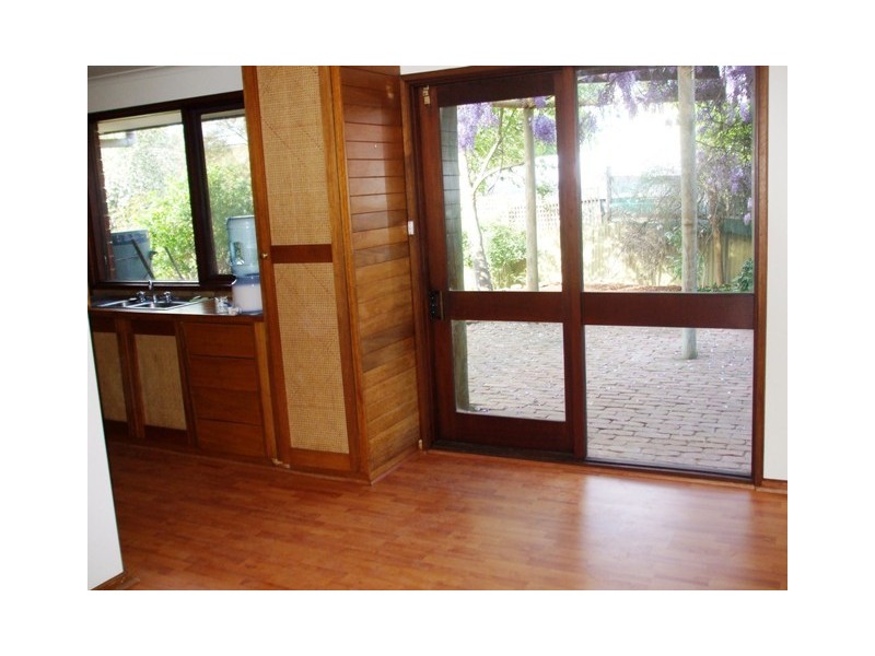 6 Lewis Avenue, Mount Barker SA 5251