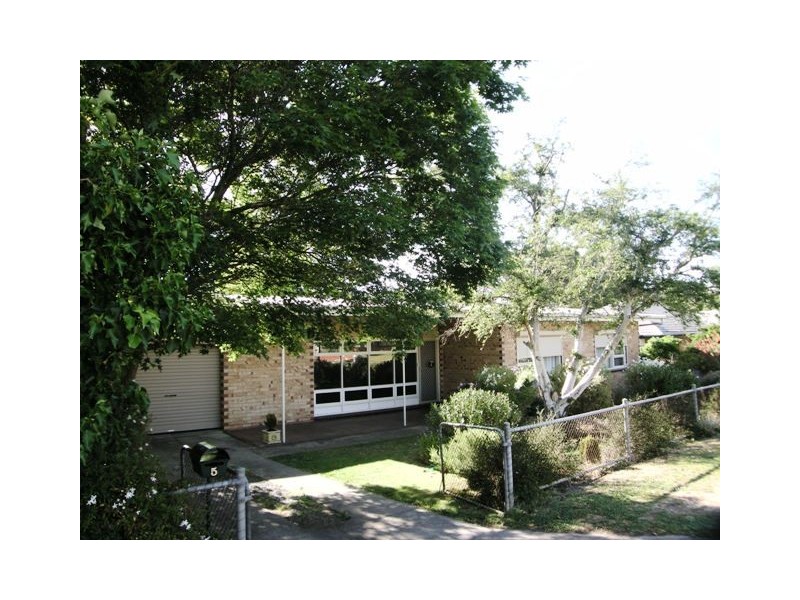 5 Coronation Road, Mount Barker SA 5251