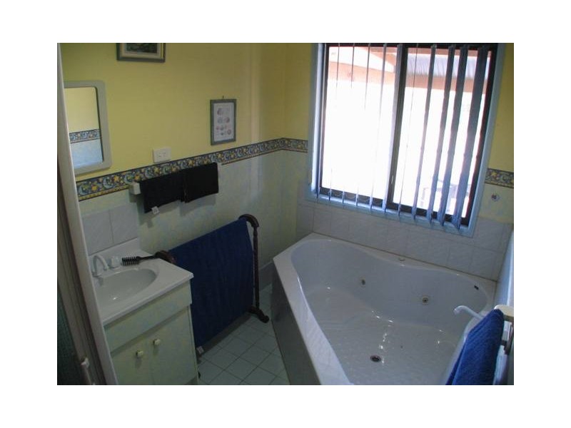 Lot 2, 8 Hillside Road, Strathalbyn SA 5255